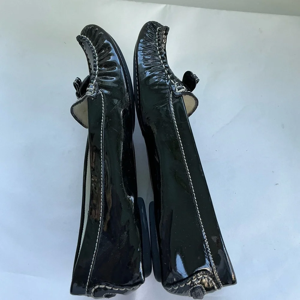 Marc Jacobs Shiny Black Loafers with Bow Detail
